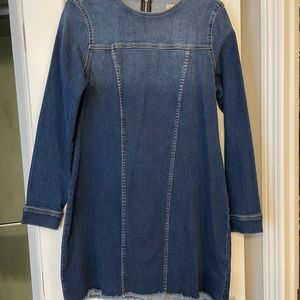 Calvin Klein denim dress with frayed hem. Great for fall! Excellent condition.